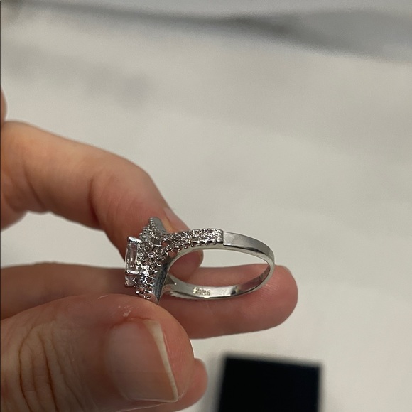 Sterling Silver zirconia Diamond Ring 925 size 7 - Picture 11 of 17
